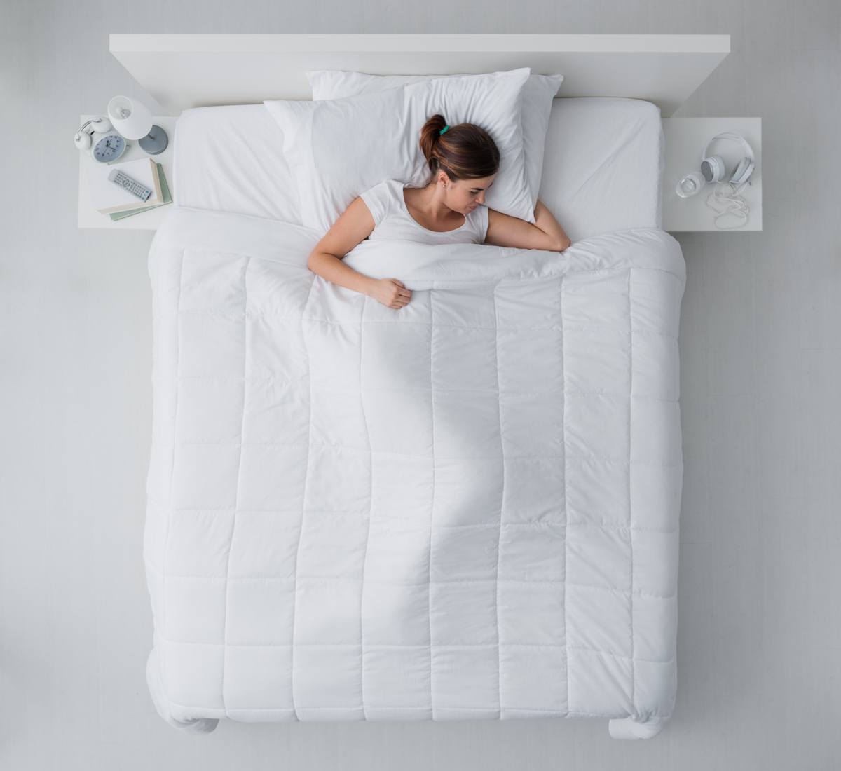 https://www.mattressclarity.com/wp-content/uploads/2018/03/duvets-comforters-difference-comfortertopshot.jpg