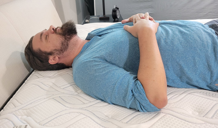 How to Sleep with Hip Pain (2024)